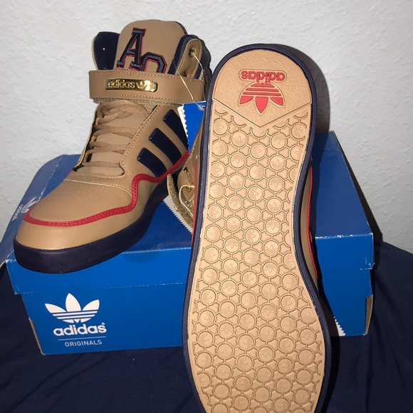 10.5 men’s Adidas.. AR2.0 - Picture 2 of 2